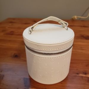 Pandora original white faux leather round zip jewelry travel case mint condition